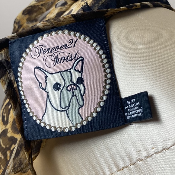 Forever 21 Twist Leopard Print Blouse - Picture 7 of 9